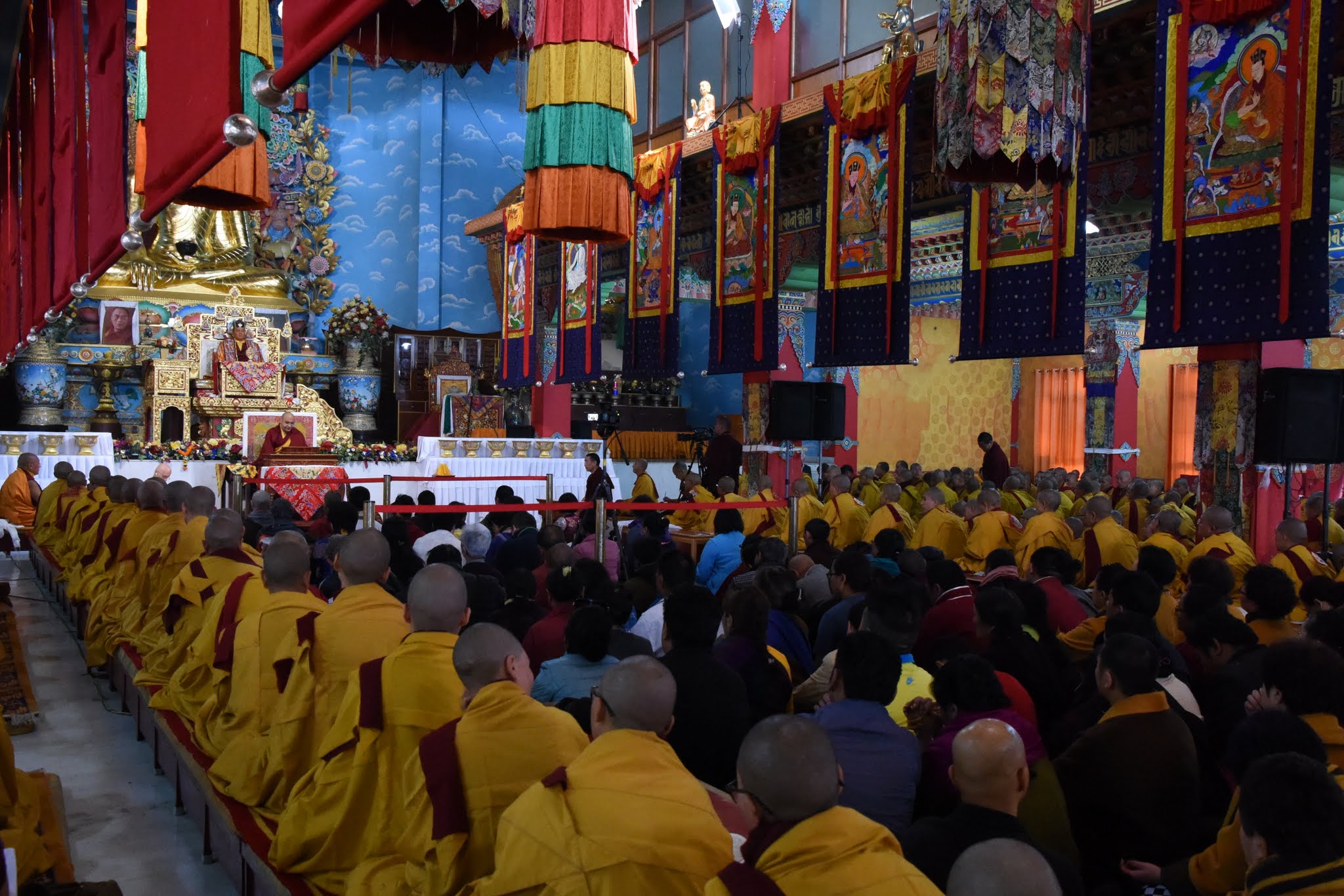 The Gyalwang Karmapa Teaches on Bodhichitta and Discusses Bhikshuni Ordination Plans